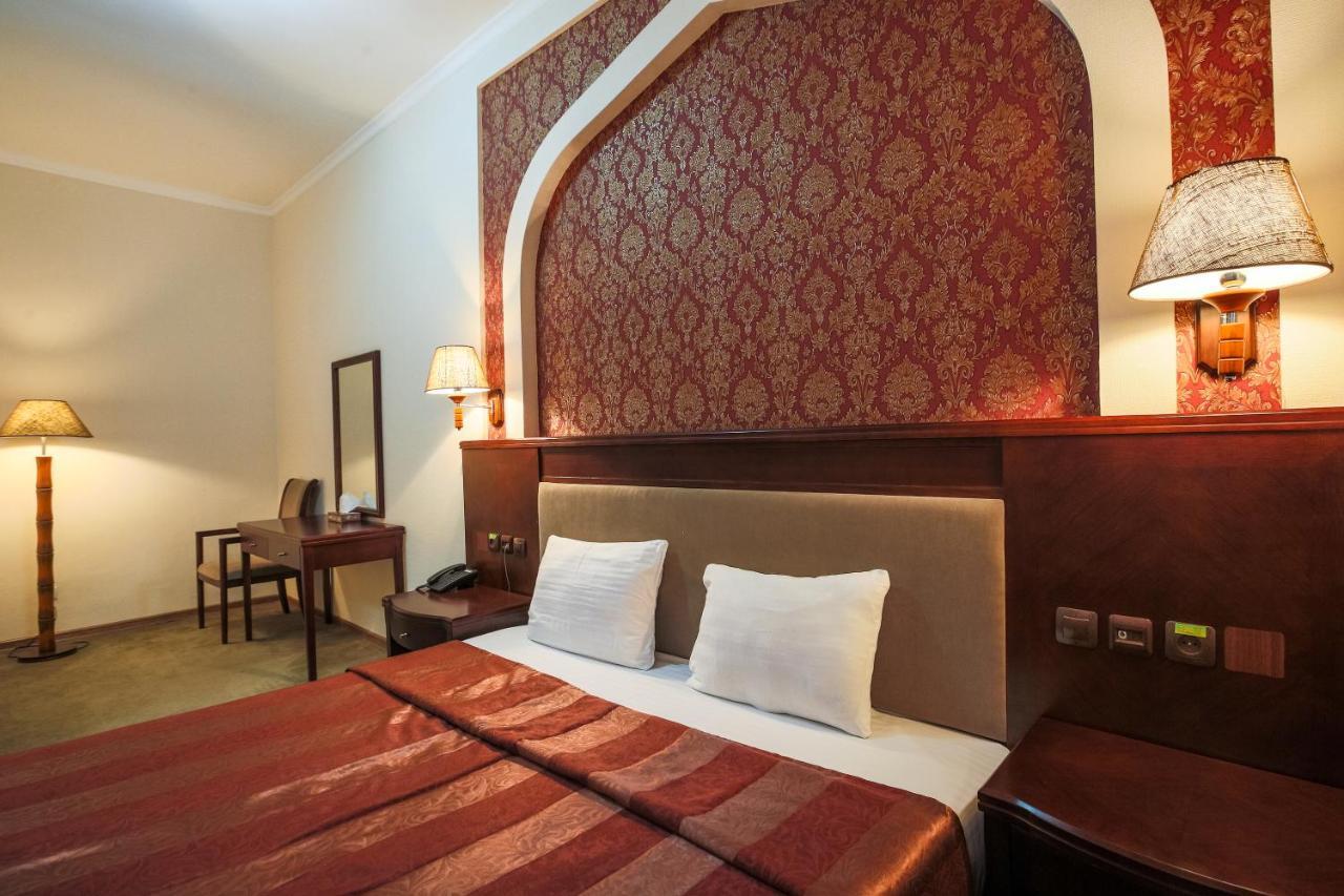 Avicenna Hotel Бухара Екстер'єр фото